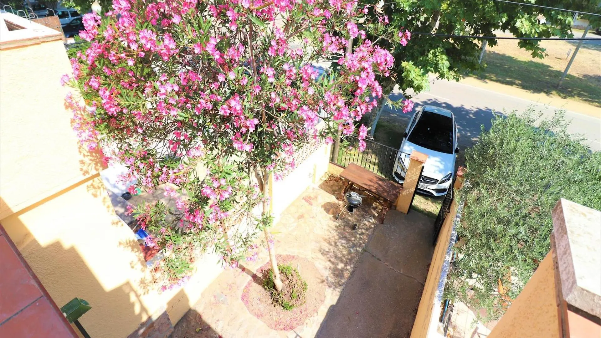 Nice Holiday Home Near River Empuriabrava