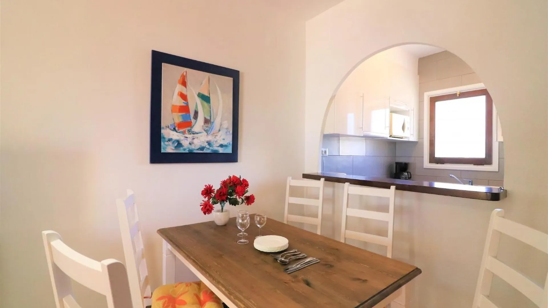 Nice Holiday Home Near River Empuriabrava
