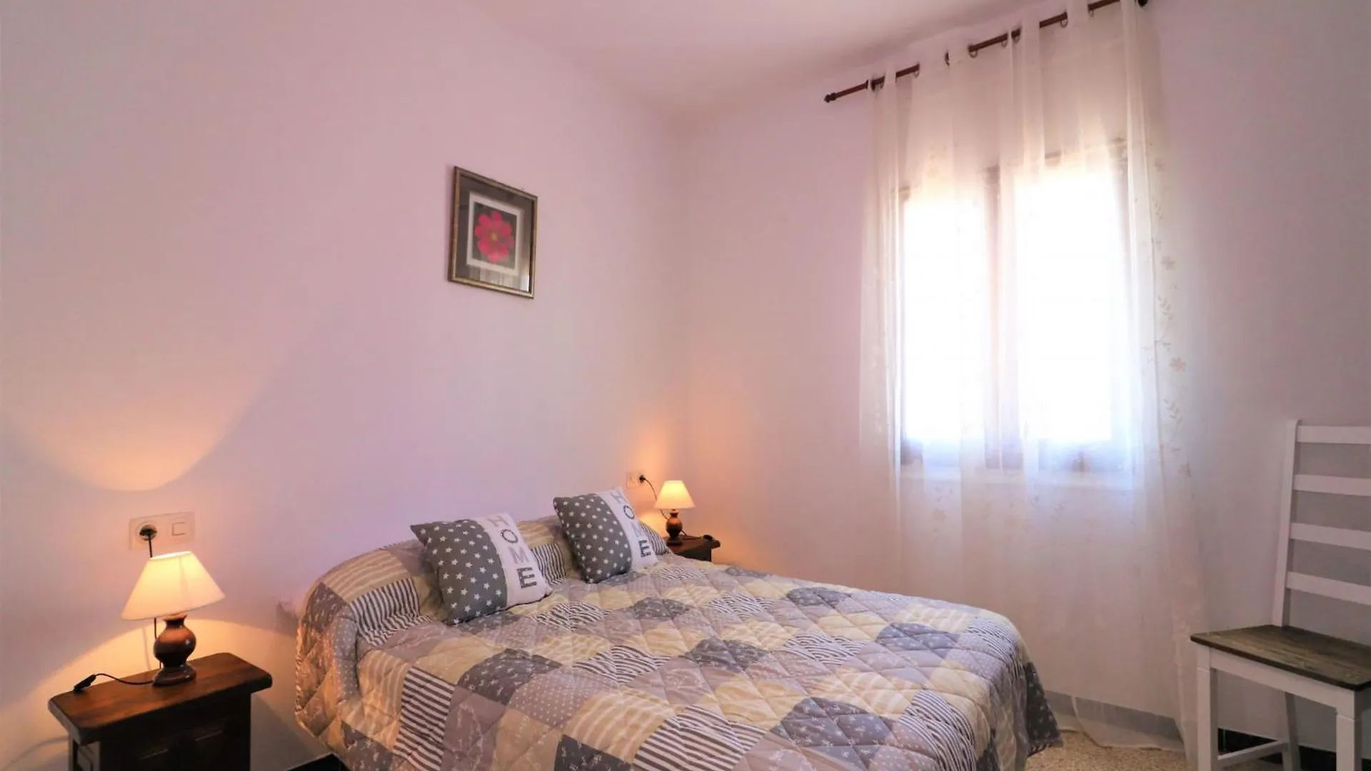 Nice Holiday Home Near River Empuriabrava